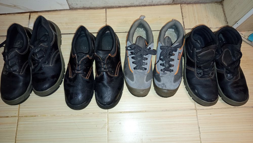 Работни обувки номера 42,43,44 и 44