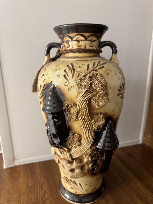 Продам вазу 3000 тыс