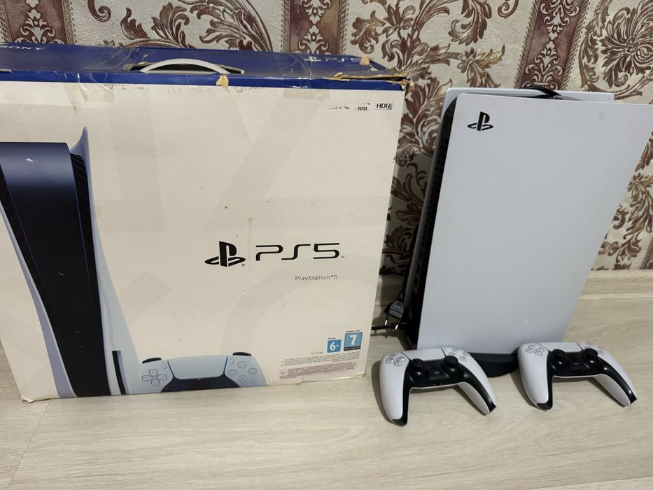 Продам игровую приставку PS 5