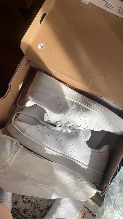 Кроссовки adidas новые