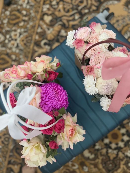 Цветы свежие. Букеты