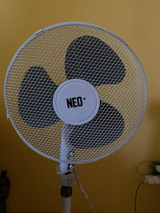 Стоящ вентилатор NEO FA-F44 – 40W