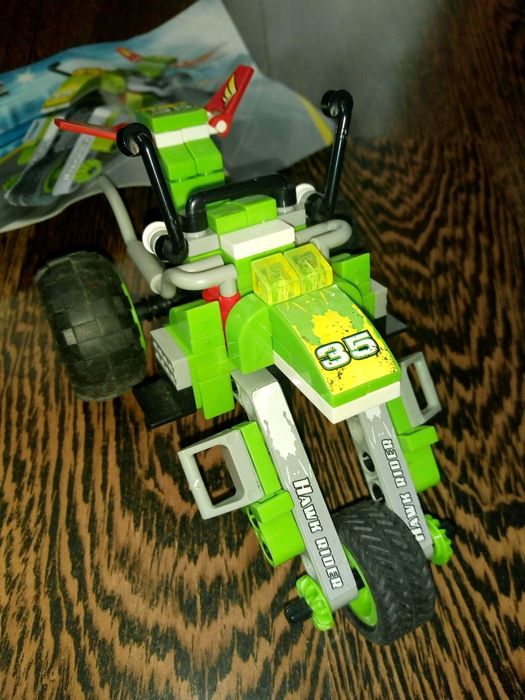 Нов неразпечатан конструктор Banbao-465 части. Книга"Динозаврите"и др.