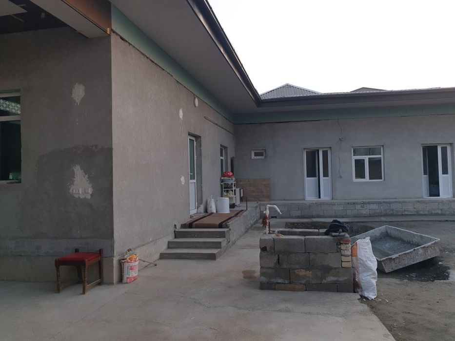 Hovli uy sotiladi 62 000$ kami bor