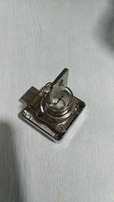 Продам мебельные замки