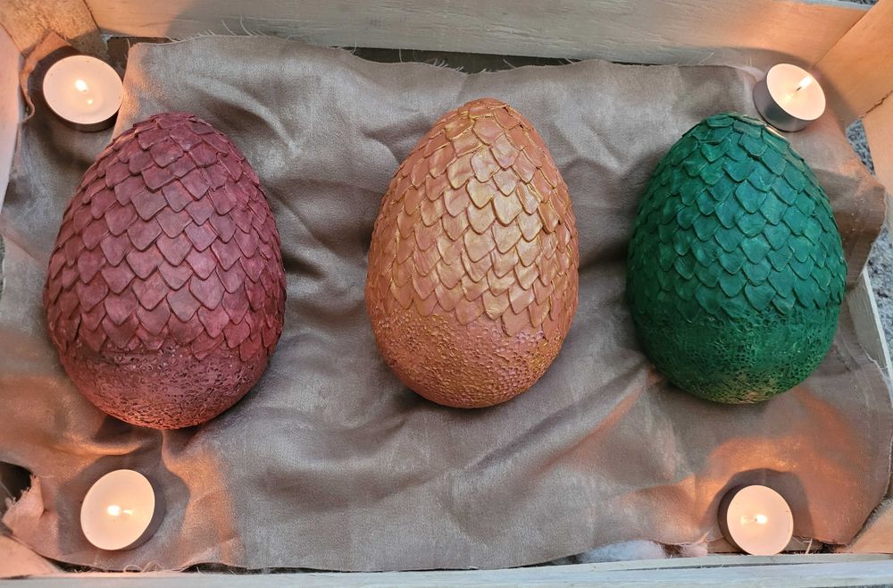 Яйцата на Денерис