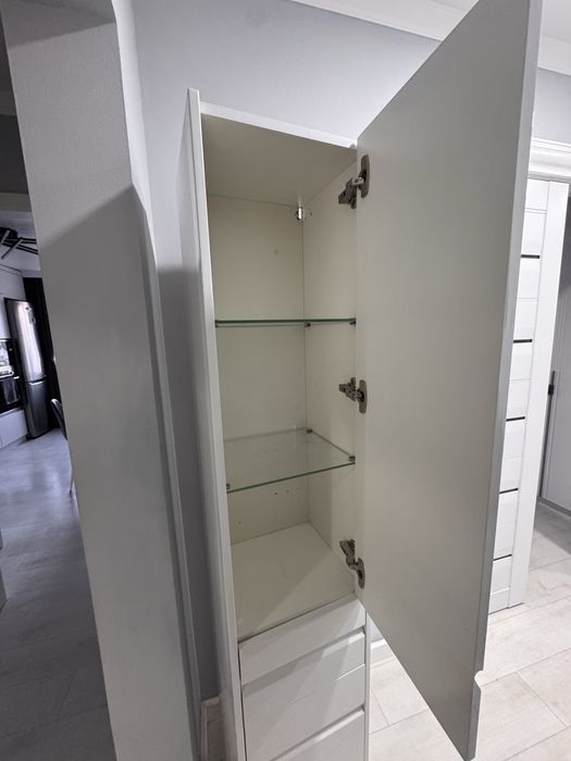 Шкаф для ванной комнаты