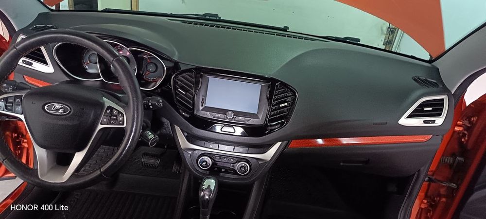 Lada Vesta cross avtomatik