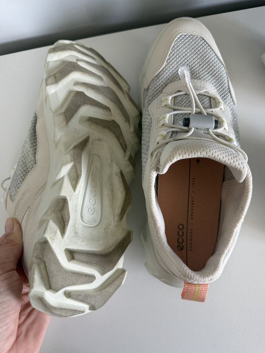 Ecco adidasi marimea 38