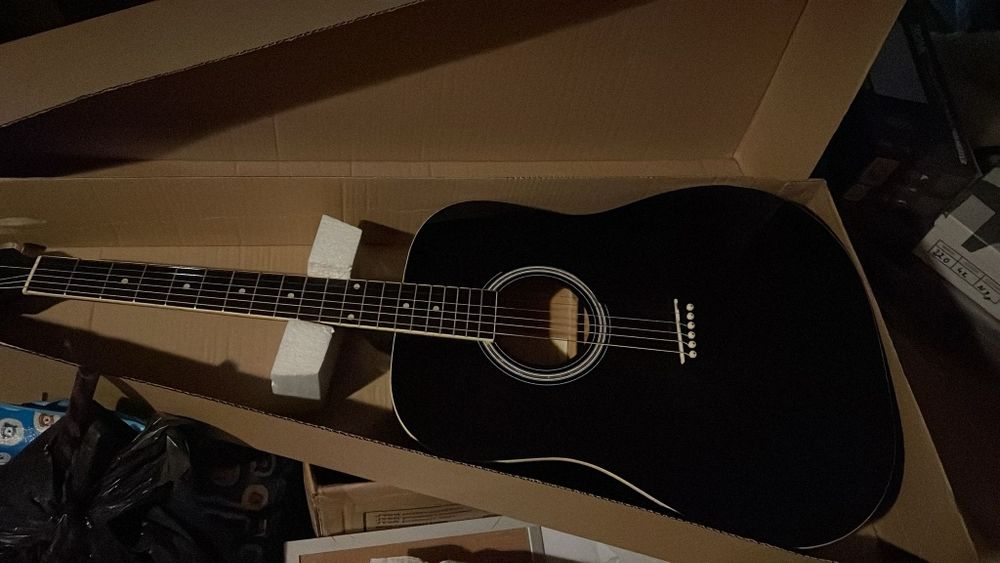 Chitara nouă Freedom