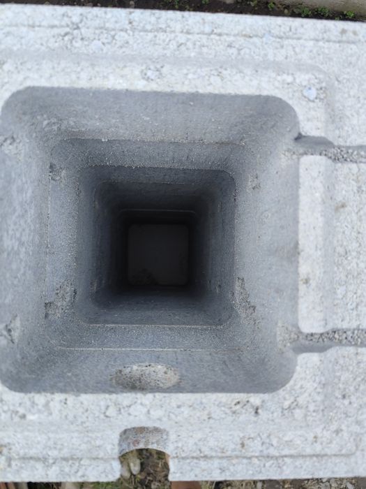 Cismea de gradina pe culoarea Polaris (alb)/ Dark (negru)