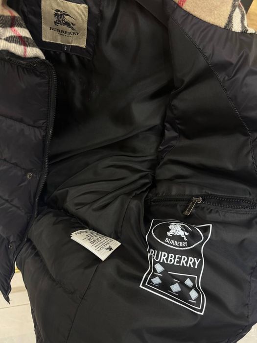 Vestă Burberry.Model superb, calitate luxury, toate mărimile disponibile