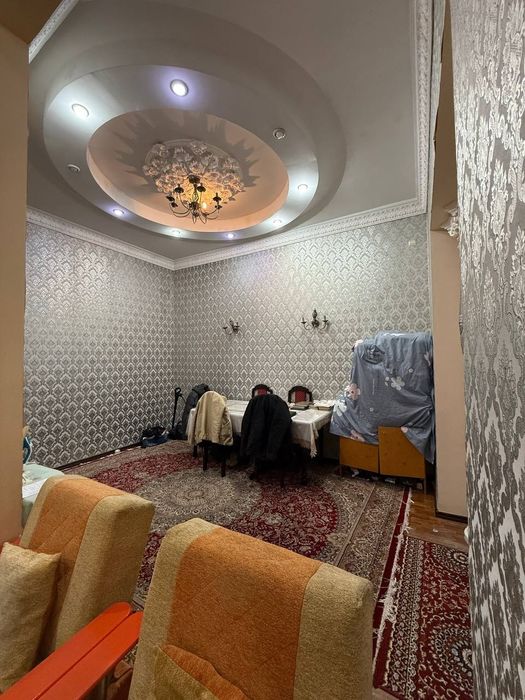 СРОЧНО метро Космонавтов 3х-комнатная 80м2