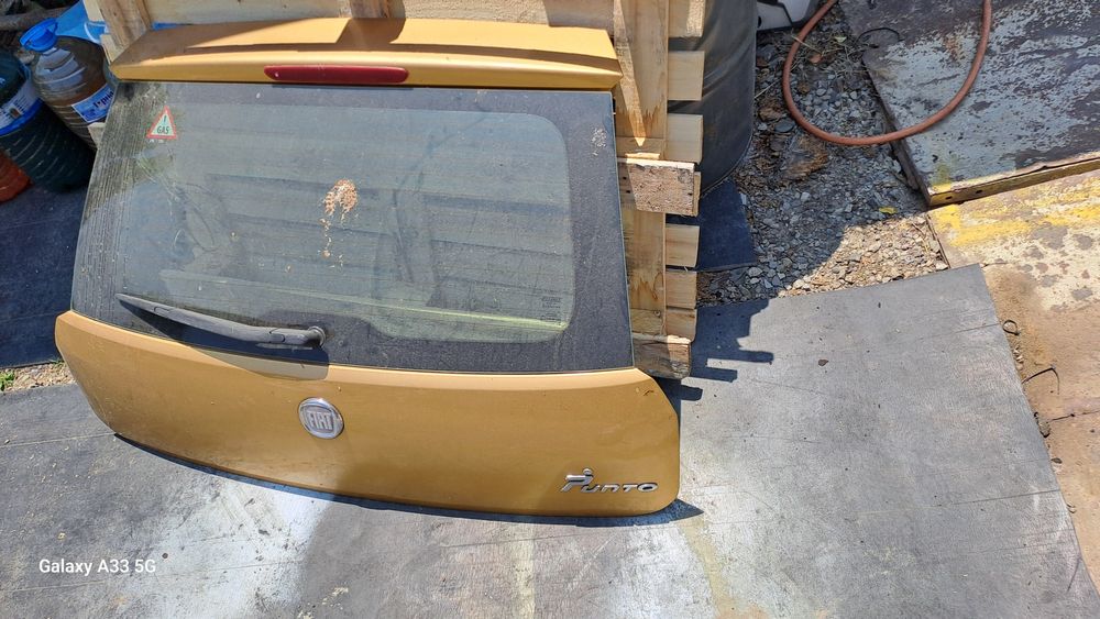 Заден капак  и стъкло за Фиат Гранде Пунто