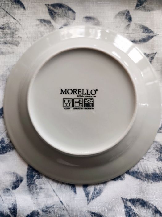 Комплект порцеланови чинии