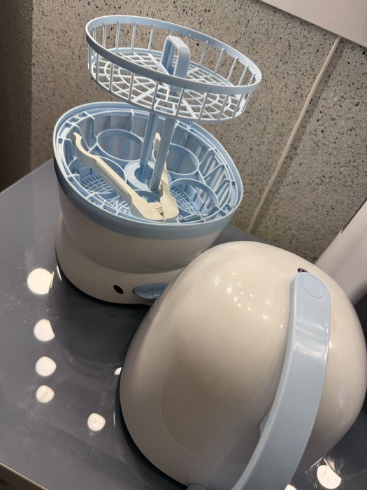 NUK Стерилизатор за 5 шишета + уред за задушаване на зеленчуци 2в1