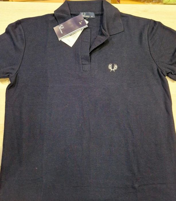 Дамски Тениски с къс ръкав и якичка