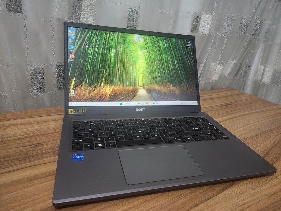 Acer Aspire 5 /i5-13GEN/RAM 8/M.2 512/ 15,6 FHD IPS TOUCH