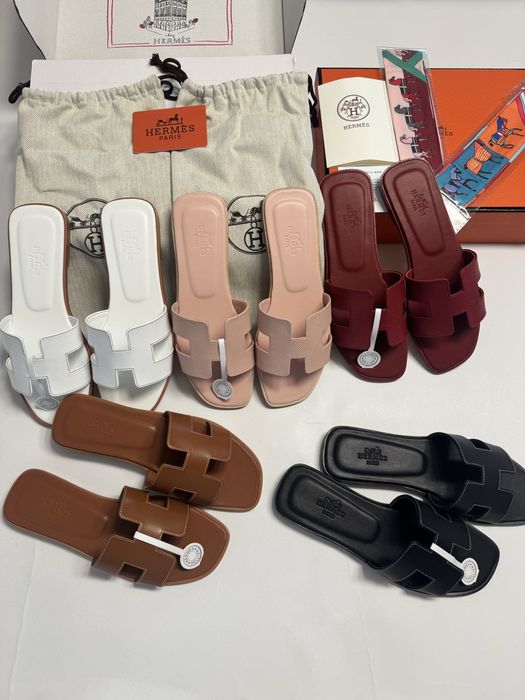 *PREMIUM* Papuci Hermès , Full Box, Mărimi 35/41 , 100% Piele Naturală