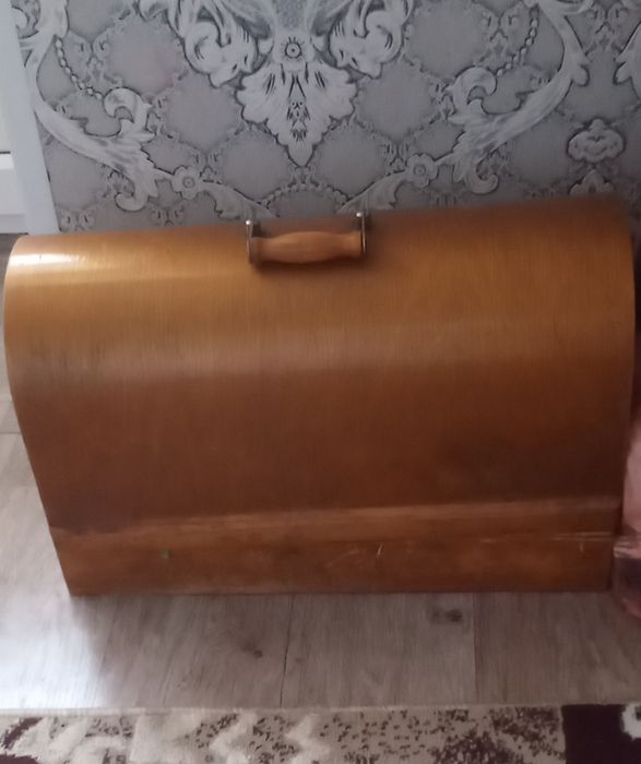 Продам швейная машинка