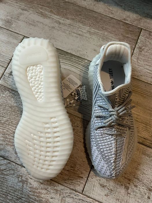 Yeezy 350 V2 boost static