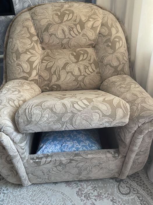 Продается Кресло