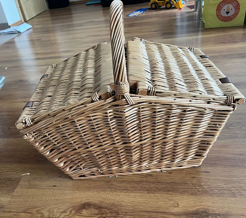 Голяма кошница от ратан