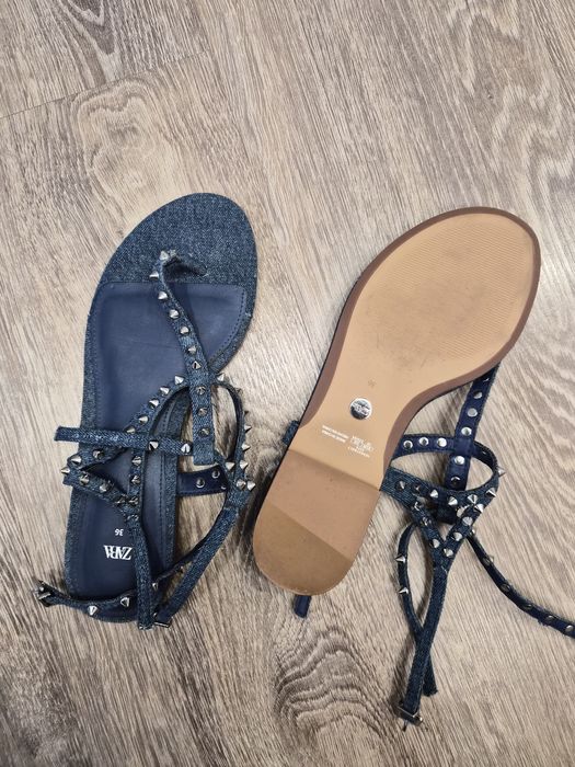 Сандали Zara новые