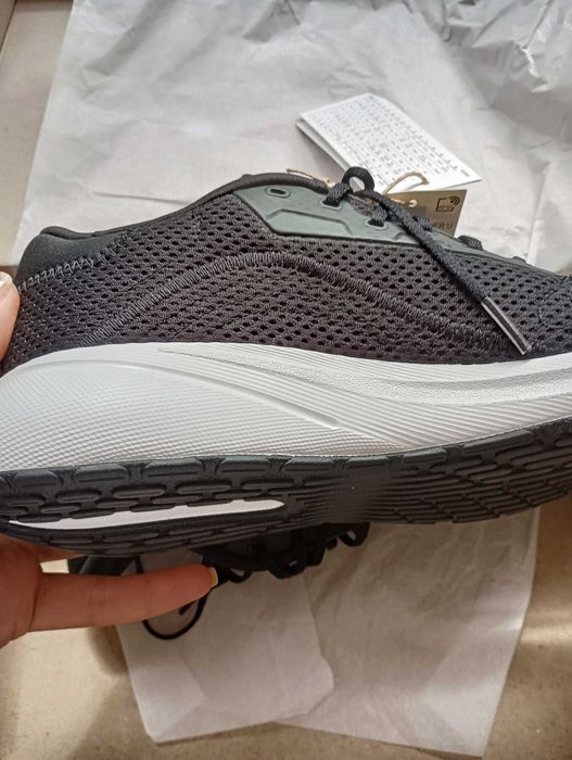 Маратонки Adidas Response Runner