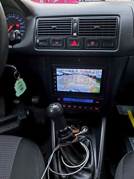 Navigatie GPS Android Golf 4 Waze YouTube Wifi Bluetooth casetofon