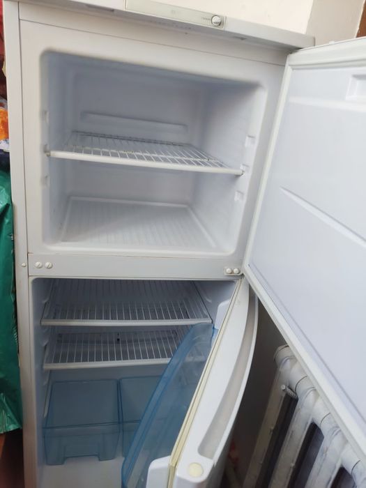 холоделник бу 2 года испол.