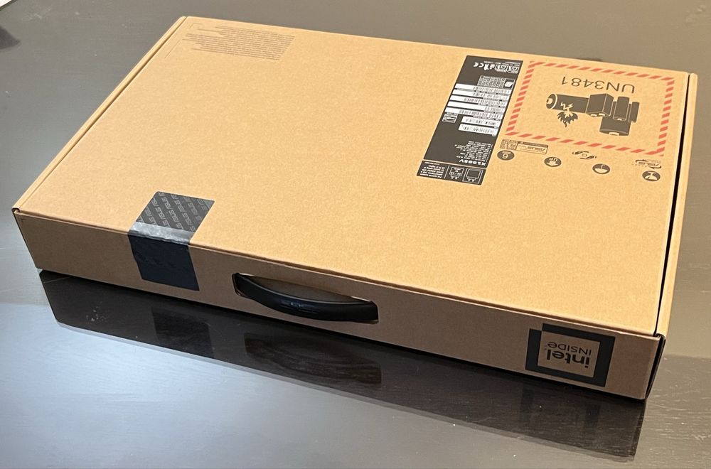 ASUS Vivobook 16” SiGiLAT! 512GB core 5 120U 16GB LG Gram Dragonfly HP