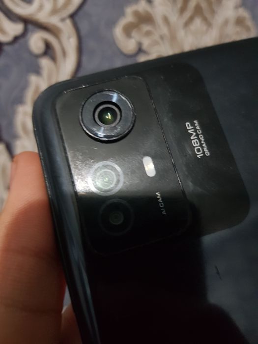 RedmiI Note  12S sotiladi srochna