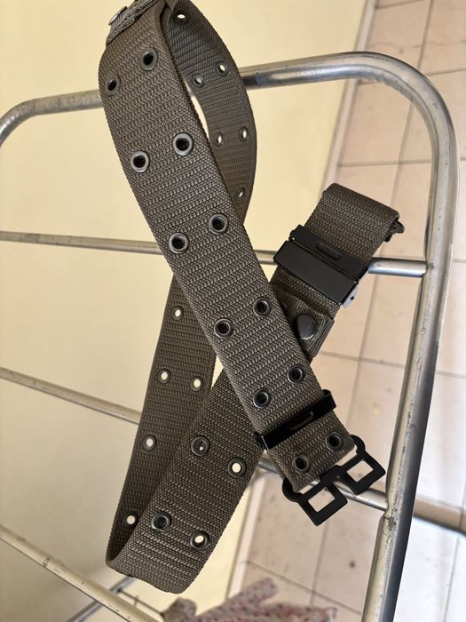 Военная форма в комплекте с обувью