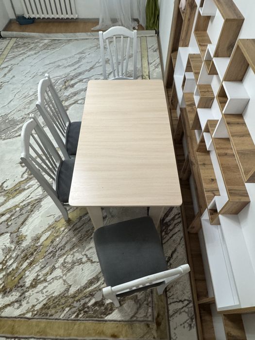 Кухонный стол / или со стульями