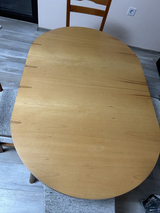 Трапезна маса със 4 стола