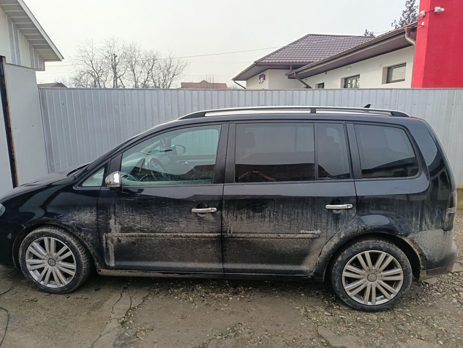 Vând Vw Touran 2.0 TDI