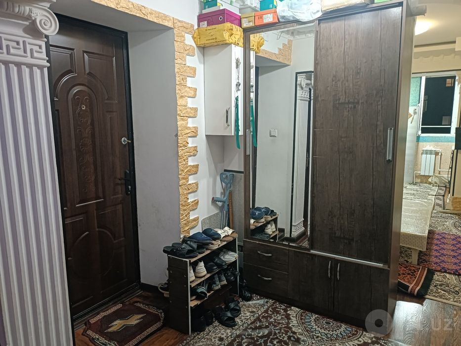 Sotiladi 3+1 xonali kvartira