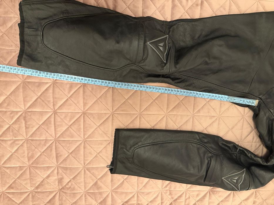 Pantaloni piele moto Dainese marimea 48