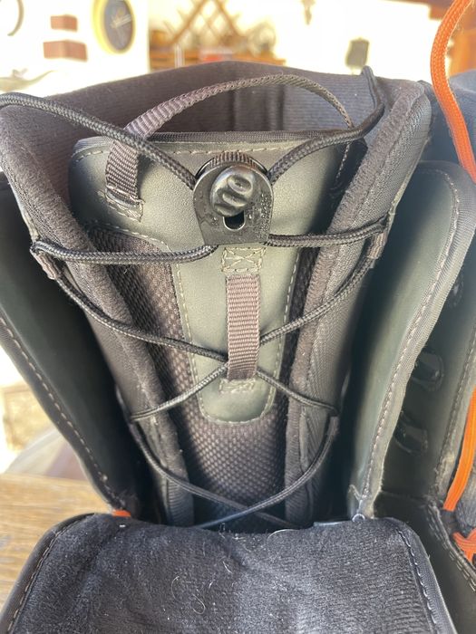 Vând Boots Head Marimea EUR44