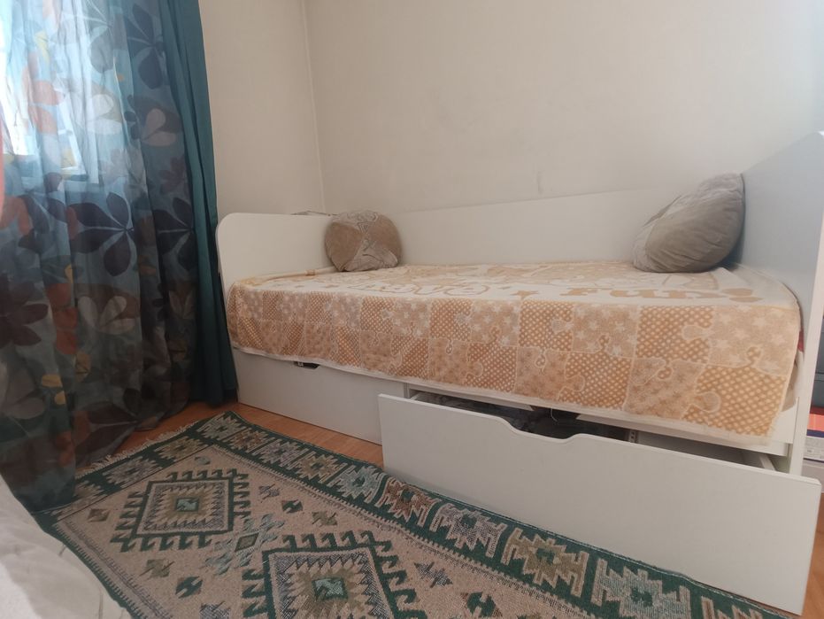 Кровать детская белая