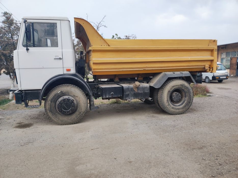 Маз самосвал сотилади