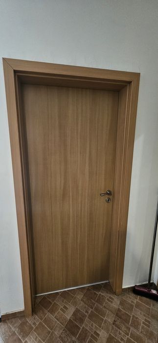 Интериорна врата