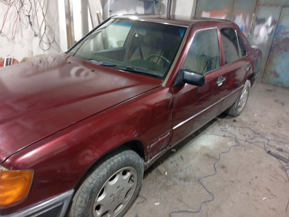 Продам Мерседес 124