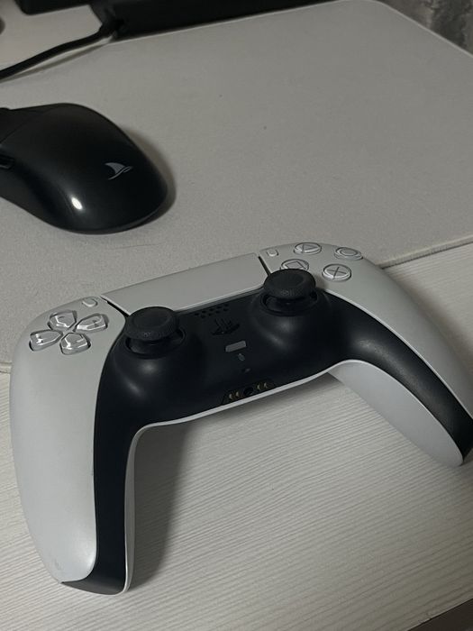 Геймпад Dualsense от PS5