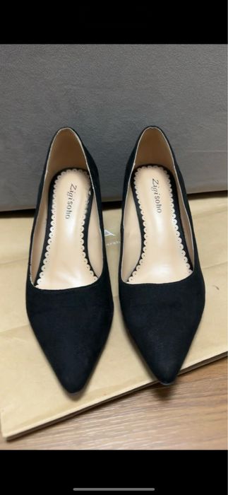 Продаются ботильоны, туфли