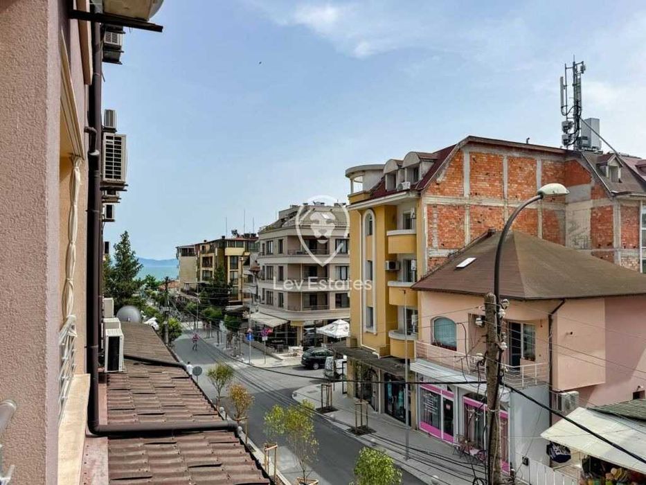 Продава се Двустаен апартамент в Бургас, Сарафово - 67 кв.м за 1642 €/кв.м - Снимка #8