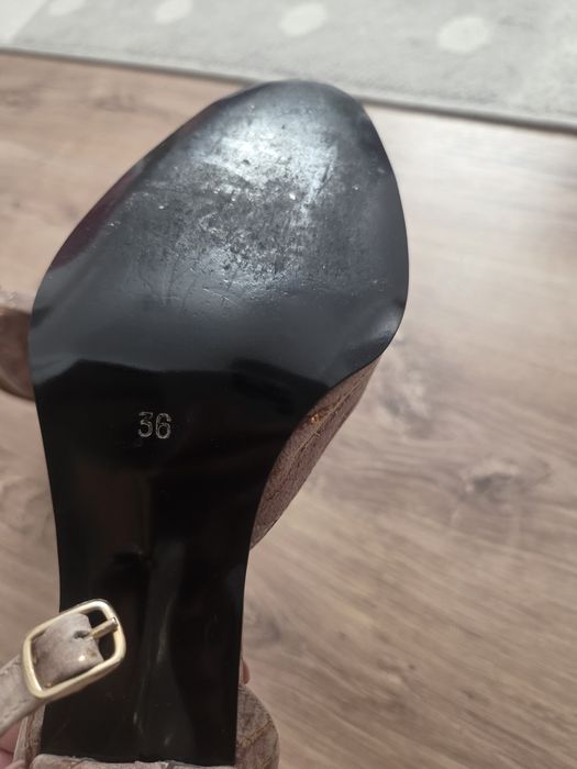 Pantofi masura 36