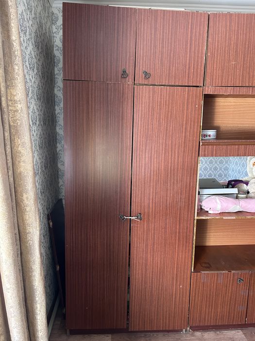 Шкафы хорошые очень плотные отдам бесплатно