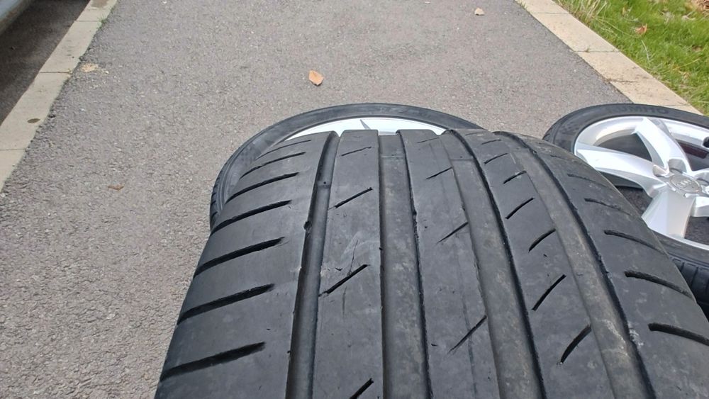 Продавам 19 ц. джанти с летни гуми Kumho